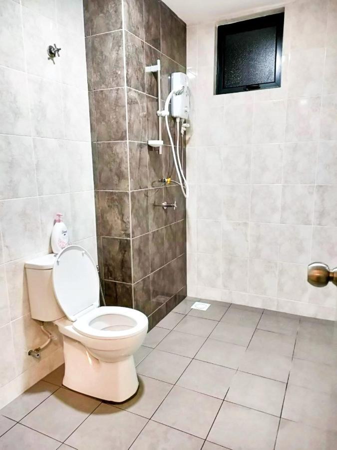 Casa Sakura Vista Bangi With Wi-fi & Netflix Apartment